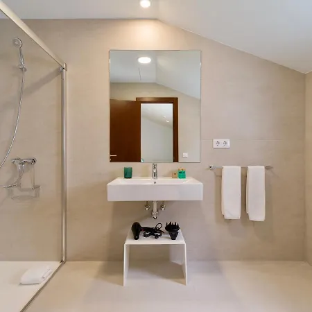 Emete & Coworking By Airnest Hotel 3*